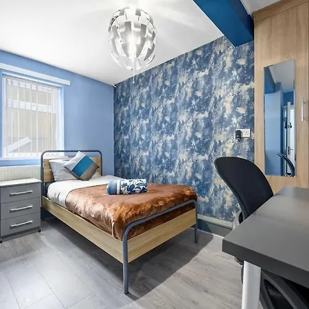Апартаменты Private Retreat For 3 Near Centre *