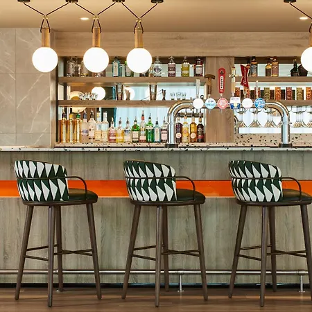 Отель Marriott Piccadilly