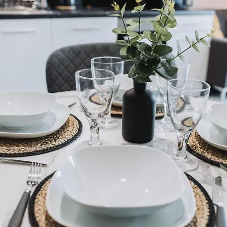 Ideal Near Old Trafford * 曼彻斯特