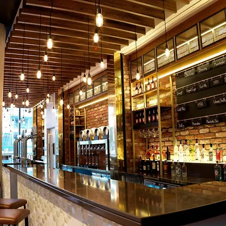 Doubletree By Hilton Piccadilly Hotel