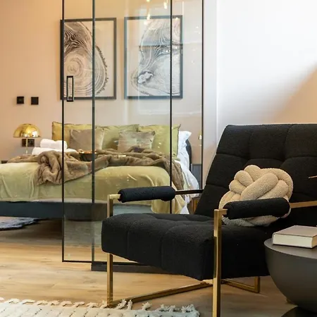 Charlotte House By Coqoon Manchester