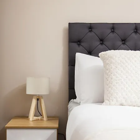 Modern 2bd In Lägenhet *