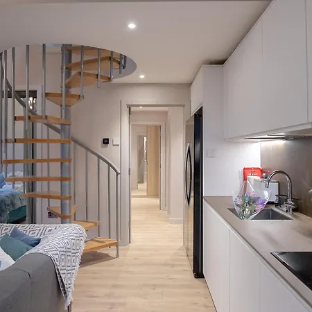 M1 Centre 3 Bed 3 Bath Luxe Penthouse 公寓