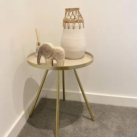 Modern Trafford 1br Apartment-free Parking-cinema * 曼彻斯特