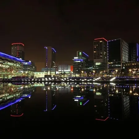 Modern Trafford 1br Apartment-free Parking-cinema 公寓 曼彻斯特