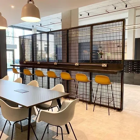 Daire Terrace Retreat-cinema & Free Parking