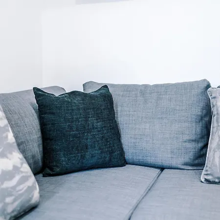 Apartmán Newly Refurbished 2bedroom By The Coop Arena