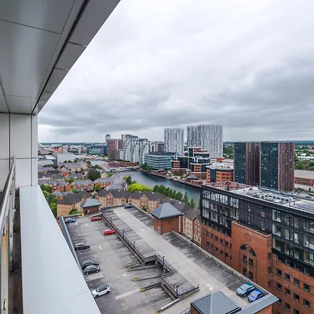 Quayview Oasis In Salford Manchester