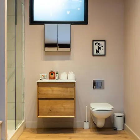 Spacious Loft Style 3 Bed