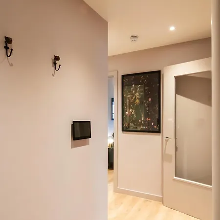 Spacious Loft Style 3 Bed Manchester