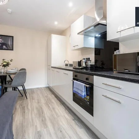 شقة Stunning One Bedroom By Av Hughes Short Lets & Serviced With Free Parking & Wi-fi