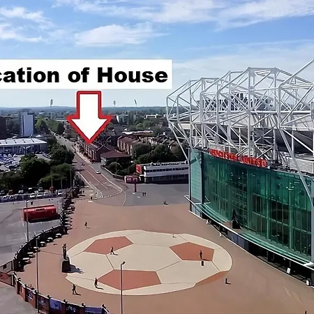 Entire Luxury In Old Trafford, Next To Mufc Manchester