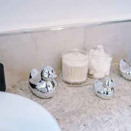 Incredible 3bed Townhouse, Rooftop Patio, Sleeps 6 * Manchester