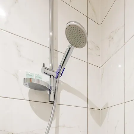 Bayut1 بيت ضيافة مانشستر