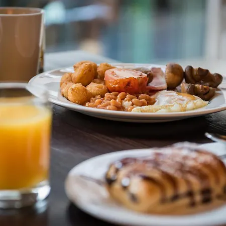 The Townhouse Hotel 4*