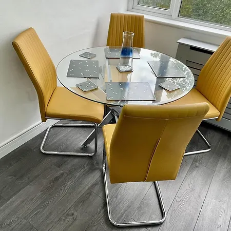 - 1 Bedroom - Sleeps 3 - Free Parking * Manchester