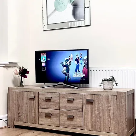 Semesterbostad Cosy House Trafford