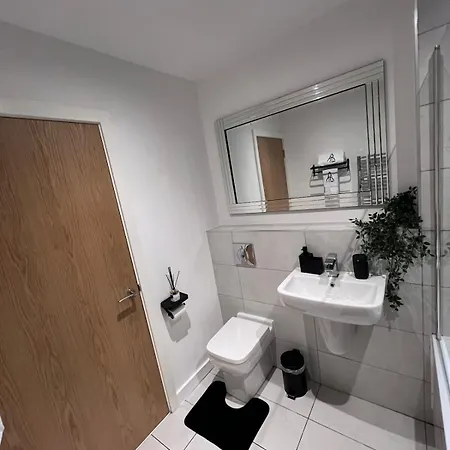 Hadeti Luxury Homes *