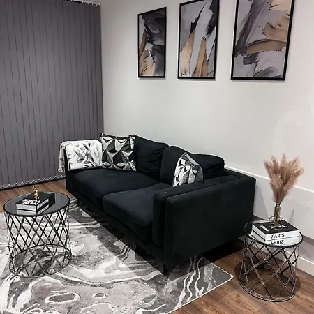 Hadeti Luxury Homes Apartment Manchester