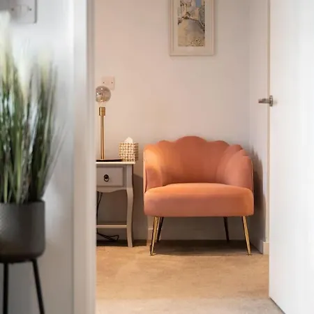 Apartment Modern