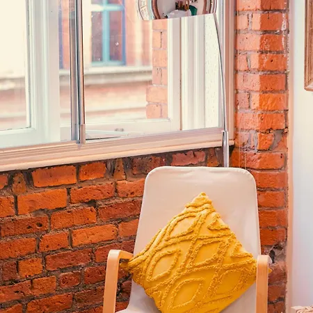 Chic Georgian Flat In Διαμέρισμα *