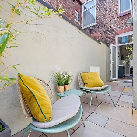 Large & Stylish Townhouse King Beds&free Parking *