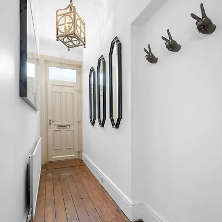 Large & Stylish Townhouse King Beds&free Parking * Manchester