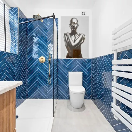 Large & Stylish Townhouse King Beds&free Parking Manchester