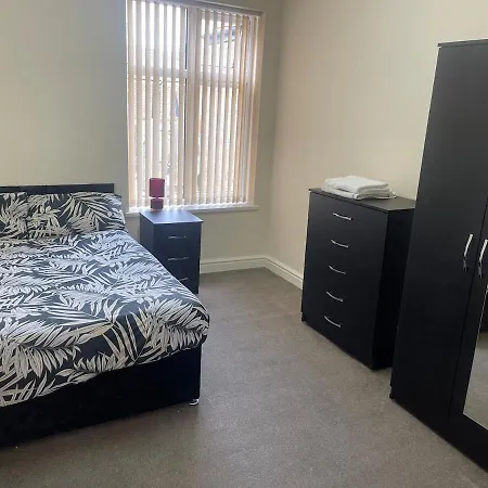 Lägenhet Stylish Large 3 Bedroom In Manchester