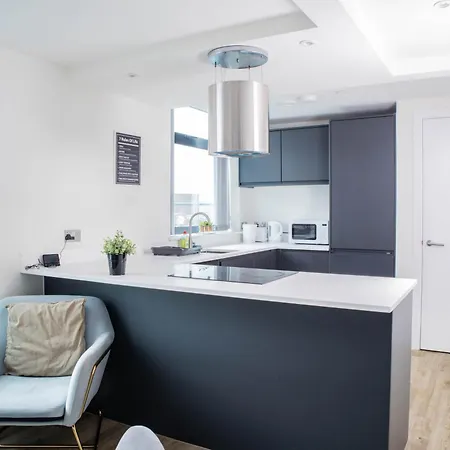 アパート Old Trafford 3br Penthouse! Free Street Parking & Long Accepted!