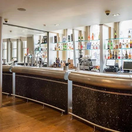 The Townhouse 4*