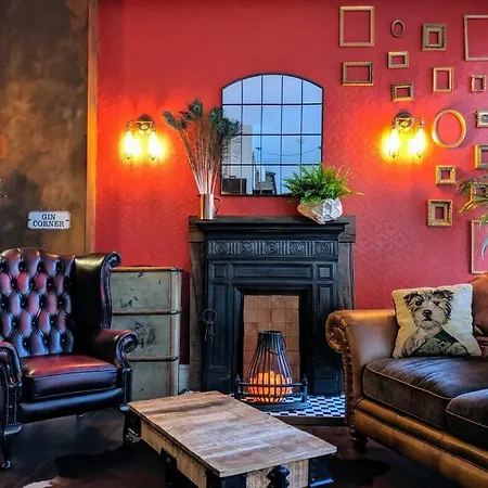 Boutique Centre Flat By Superhost *