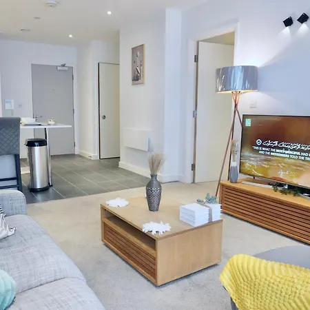 Modern Cosy Two Bedroom Apartamento