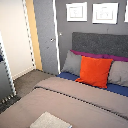 Rylance Luxury House - Free Parking Hébergement de vacances Manchester