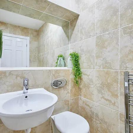 Apartment Host & - 007 Manchester