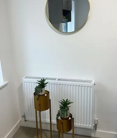 شقة Where Dream Becomes Reality-netflix-games-central مانشستر