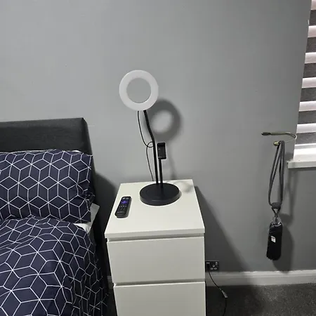 - House - Sleeps 6 - Parking - Garden Сasa de vacaciones *