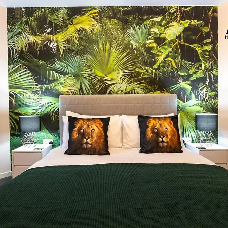 Lägenhet Comfortable One-bedroom - Conveniently Located In Salford By Av Hughes Manchester