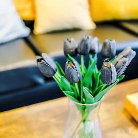 Sleeps 7, Games Room, Perfect For Groups, Driveway, Smart Tv, Available For Long Διαμέρισμα Μάντσεστερ