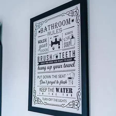 Sleeps 7, Games Room, Perfect For Groups, Driveway, Smart Tv, Available For Long