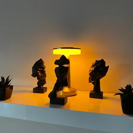 Luxurious, High-end 2-bedroom With Balcony Apartment