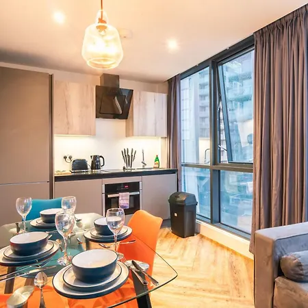 Fabulous 2 Bedroom In Centre Apartment Manchester