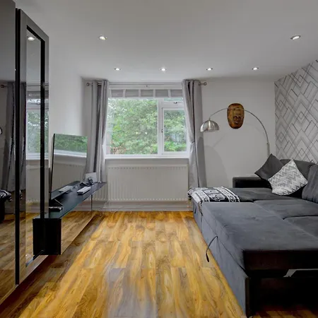 Stunning 1 Bed With Parking Pass The Keys شقة مانشستر