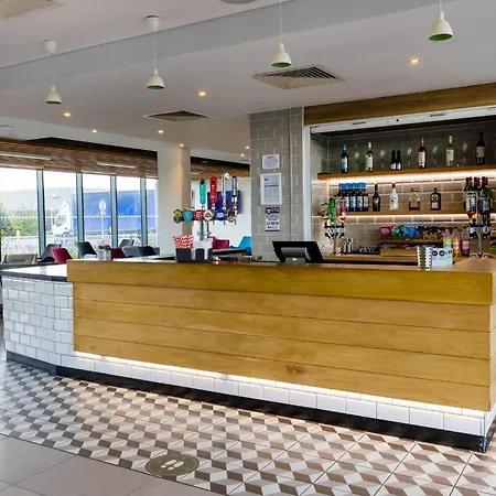 Express - Manchester - Traffordcity By Ihg Hotel Urmston