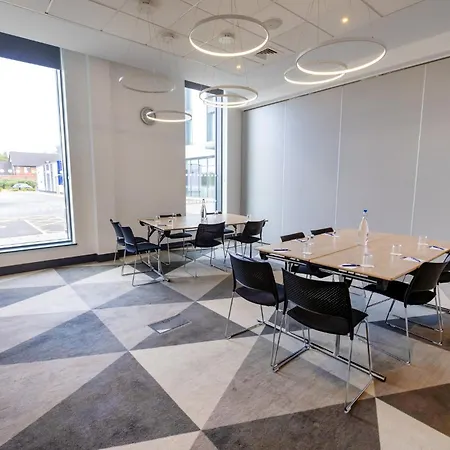 Express - Manchester - Traffordcity By Ihg Hotel 3*
