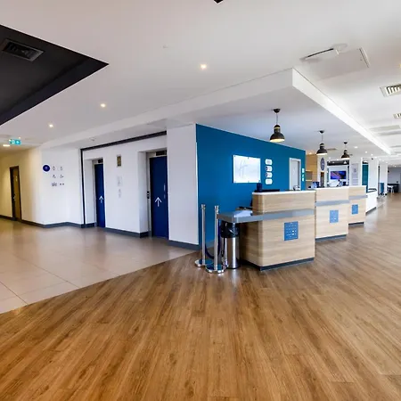 Express - Manchester - Traffordcity By Ihg Urmston
