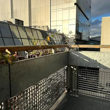 Stunning Centre Duplex With Free Parking * Манчестер