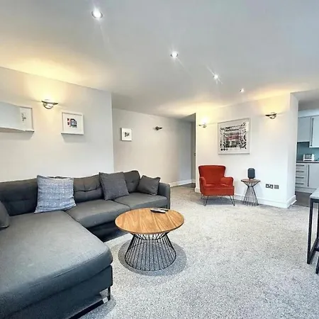 5c Barton Road Apartament *