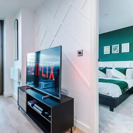 Modern 2 Bed In Centre With Pool Table 아파트