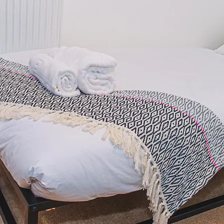 Entire In * Manchester